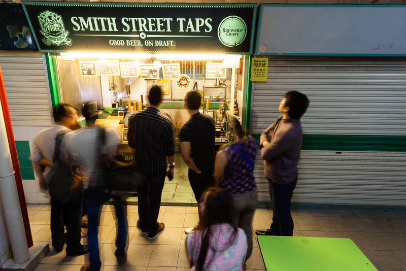 smith-street-taps-crowd