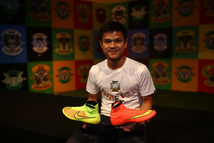 Aik Leong Lim_Product Design Director Nike Football with the Magista and the new Mercurial Superfly_Nike the Art and Science of Modern Football_9 May 2014