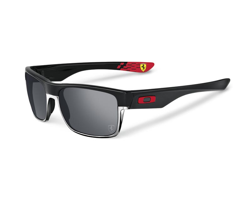 Scuderia Ferrari x Oakley Eyewear Collection - Straatosphere