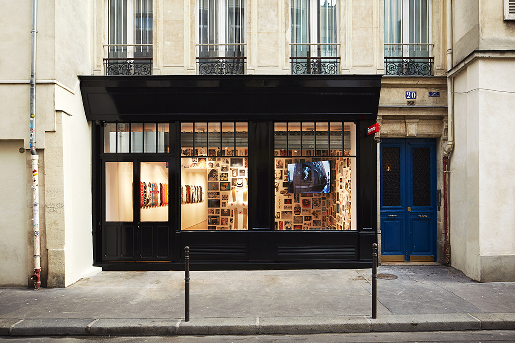 Supreme Paris: Store Front