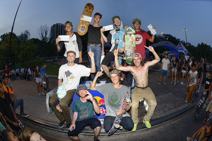 skateboarding-crew