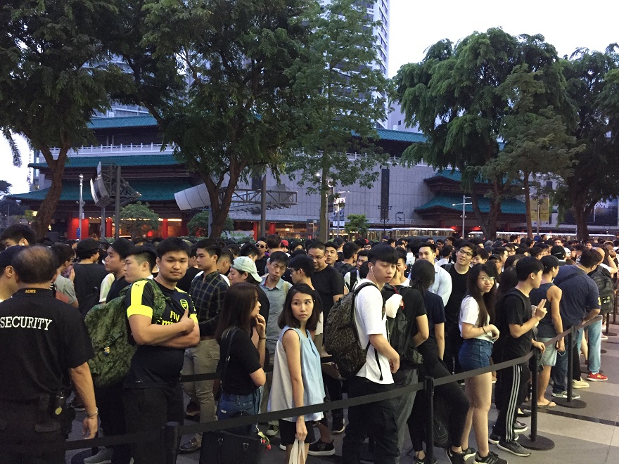 Disappointing stories that we heard at the Singapore Supreme x Louis Vuitton Queue Raffle