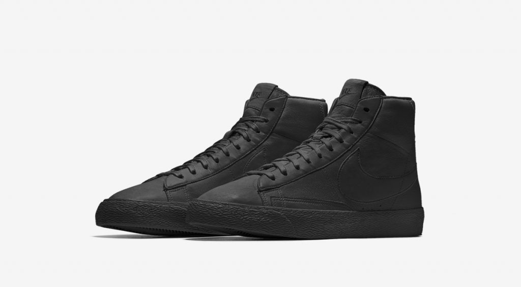 black-sneakers-to-shop-for-black-friday