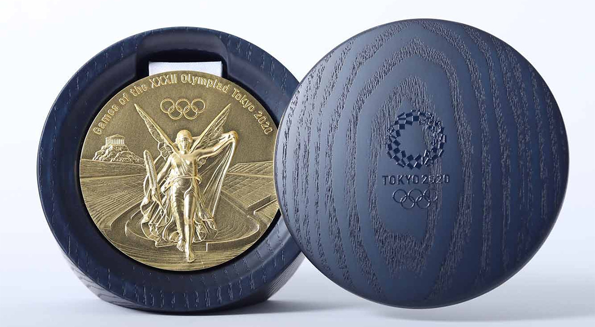 Tokyo 2020 Olympic medal featured case