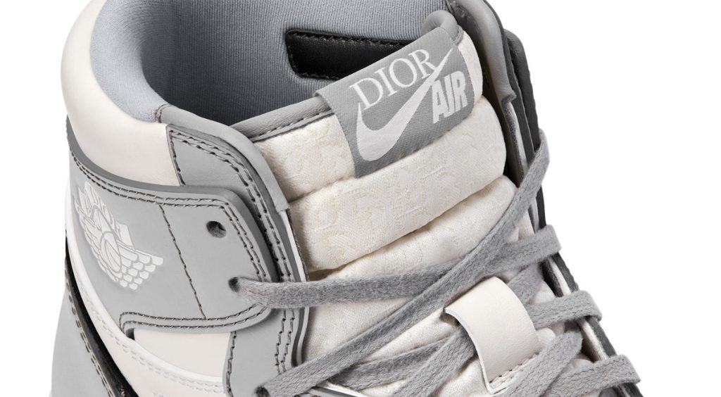 Air Jordan 1 High OG Dior air tag