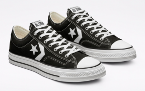 Side view of the Converse Star Player 76